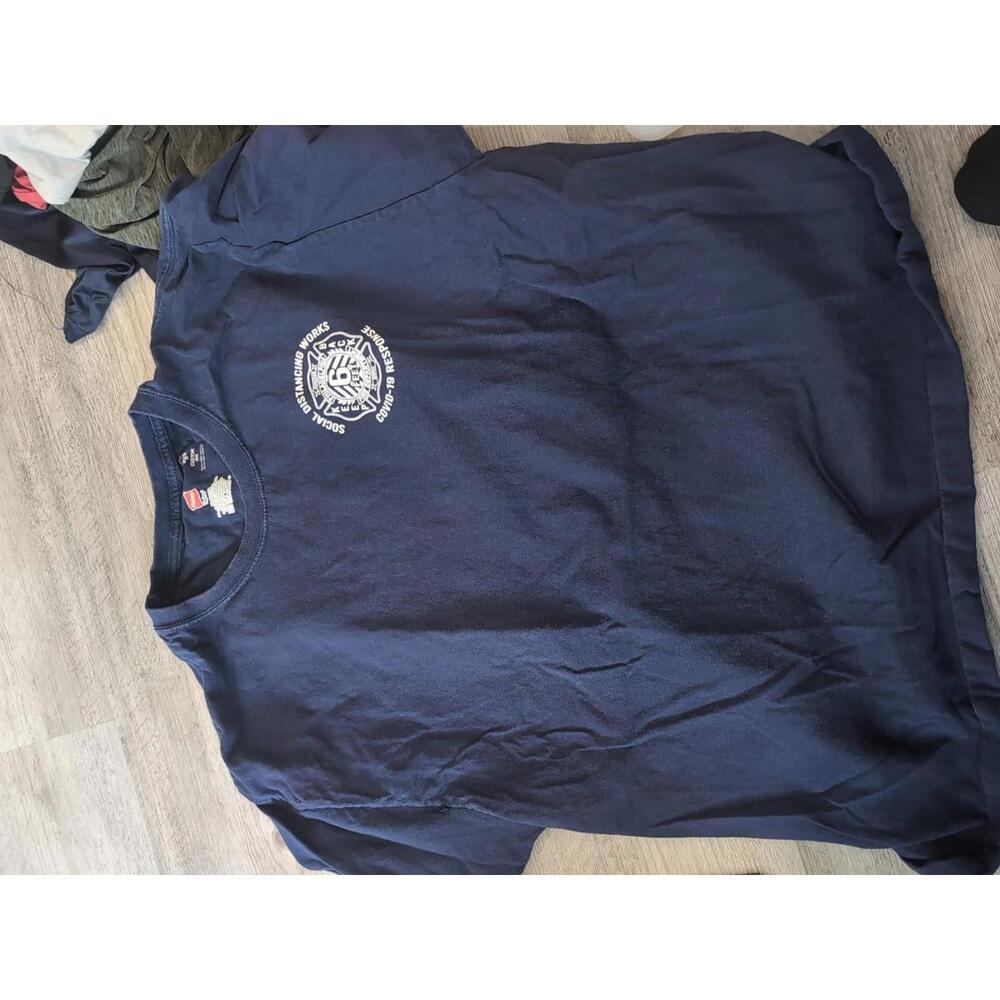 Lot Of (8) XL Short Sleeve Fire Department Shirts (Philly, Reading, Montgomery) - Picture 6 of 9